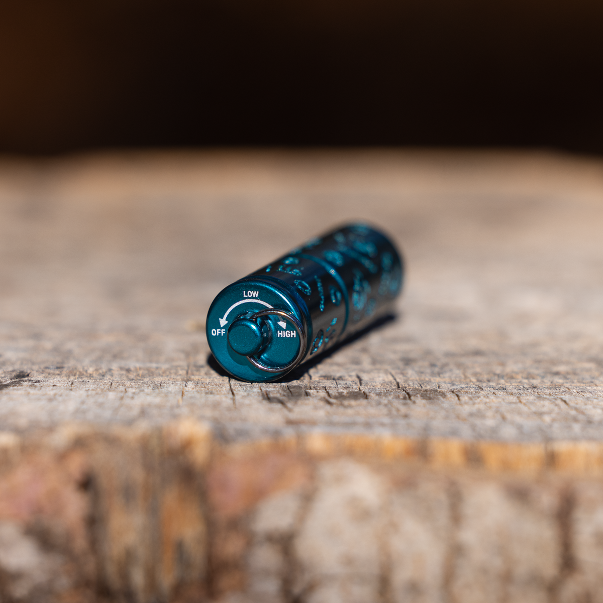 Olight - i16 Keychain - Limited Edition 16th Anniversary